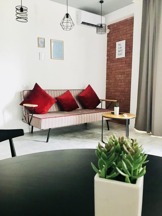 City Center Apartments By Happy Place Тбилиси Екстериор снимка