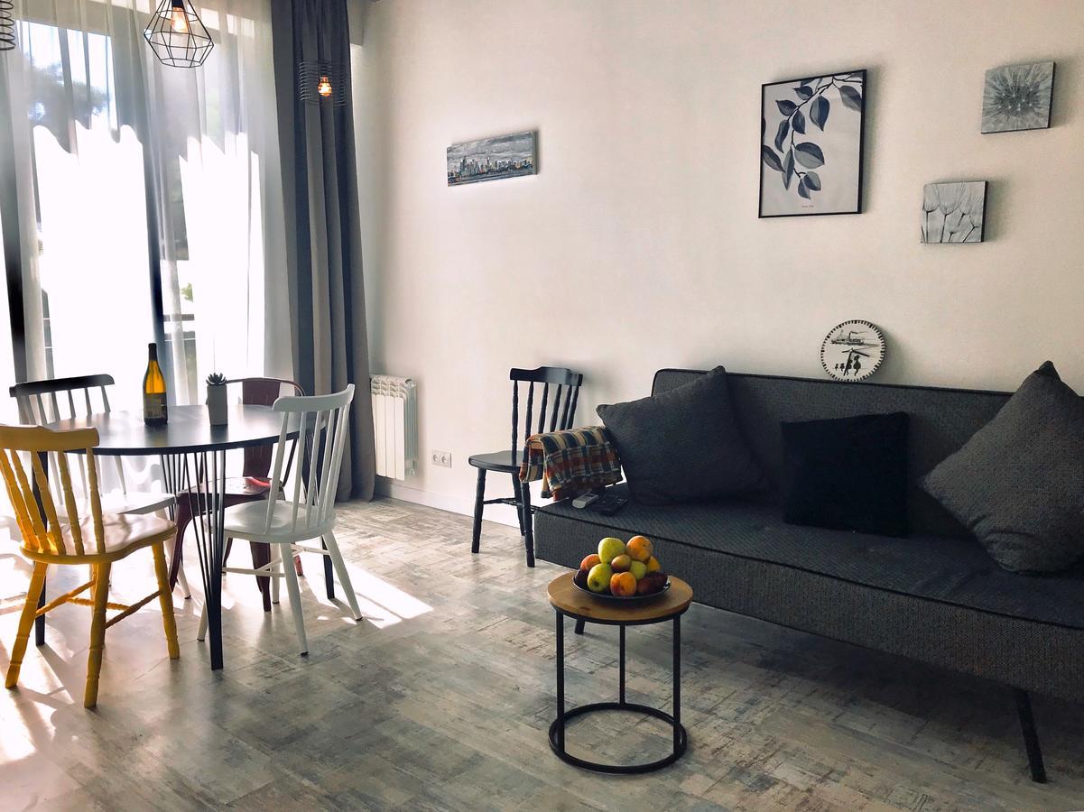 City Center Apartments By Happy Place Тбилиси Екстериор снимка