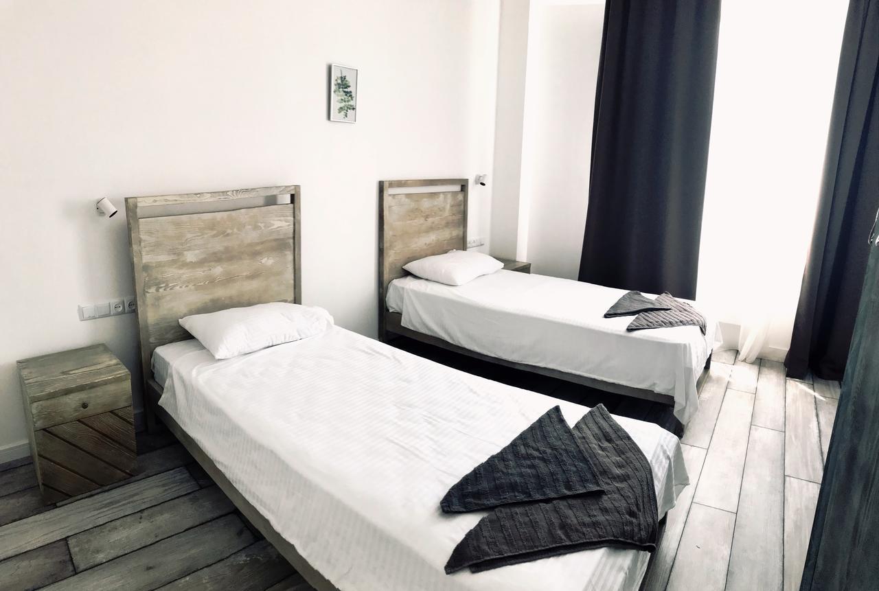 City Center Apartments By Happy Place Тбилиси Екстериор снимка