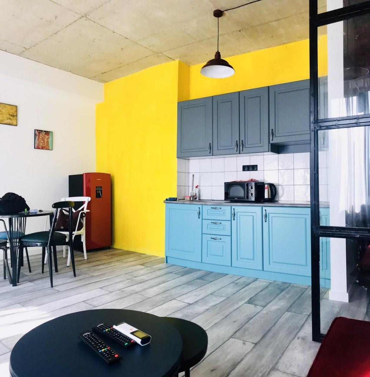 City Center Apartments By Happy Place Тбилиси Екстериор снимка